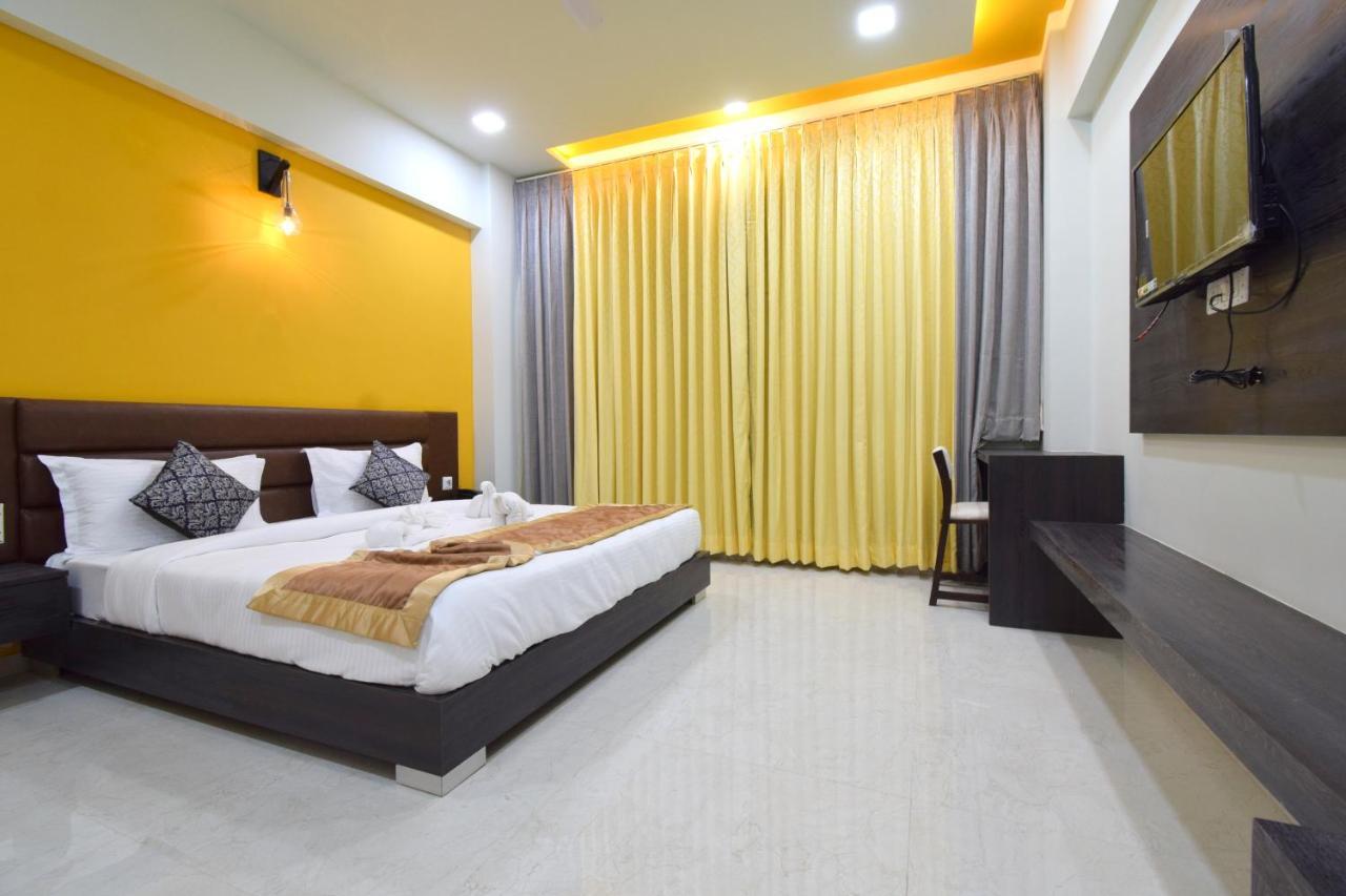 The Sky Imperial- Hotel Gopal Darshan Nāthdwāra المظهر الخارجي الصورة